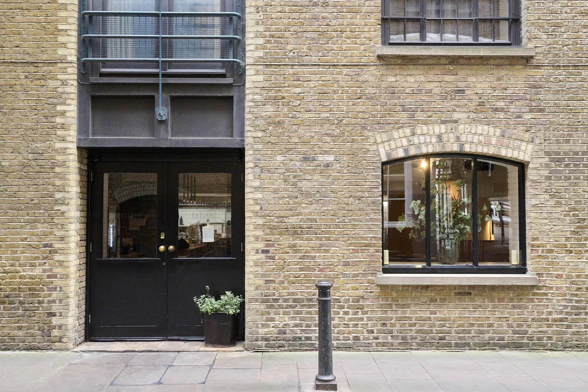London Square Bermondsey — London property investment | CM2