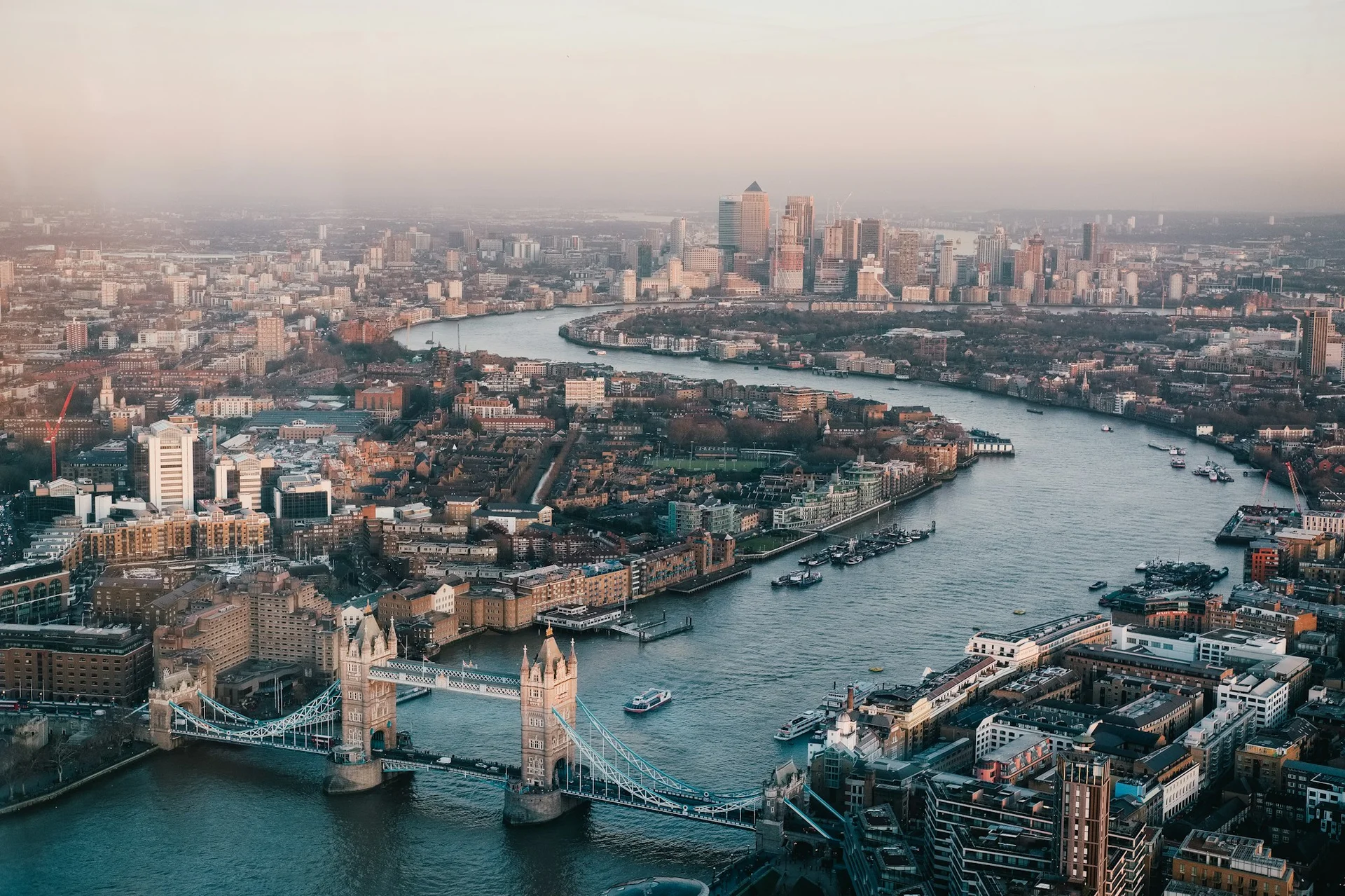London skyline at night — CM2 current investment opportunities